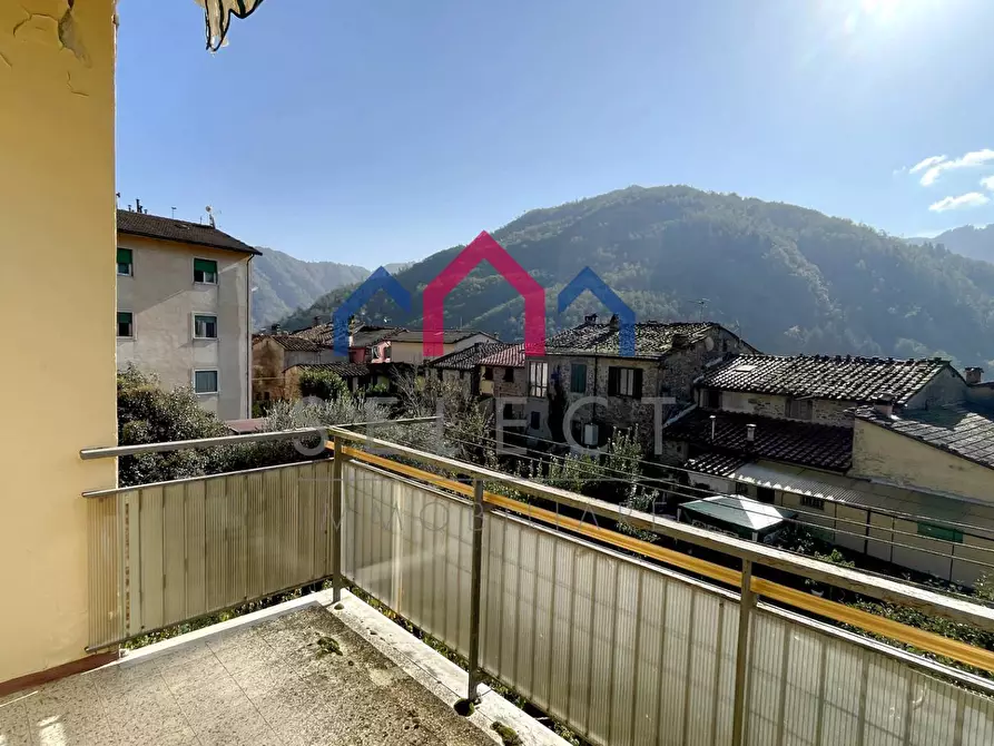 Immagine 17 di Appartamento in vendita  a Bagni Di Lucca