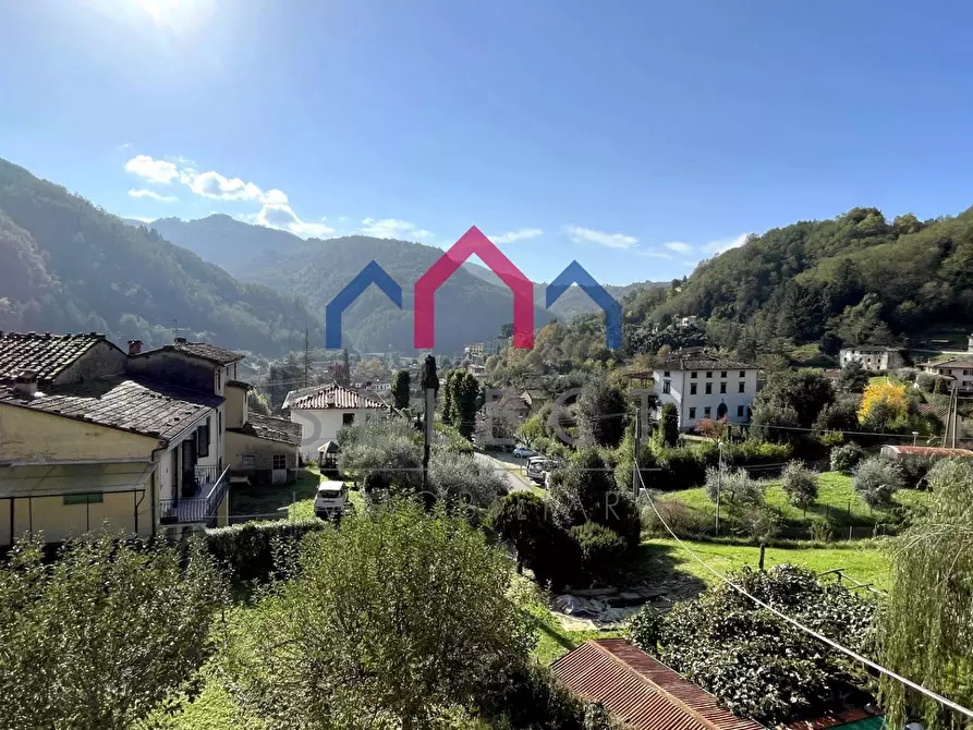 Immagine 38 di Appartamento in vendita  a Bagni Di Lucca