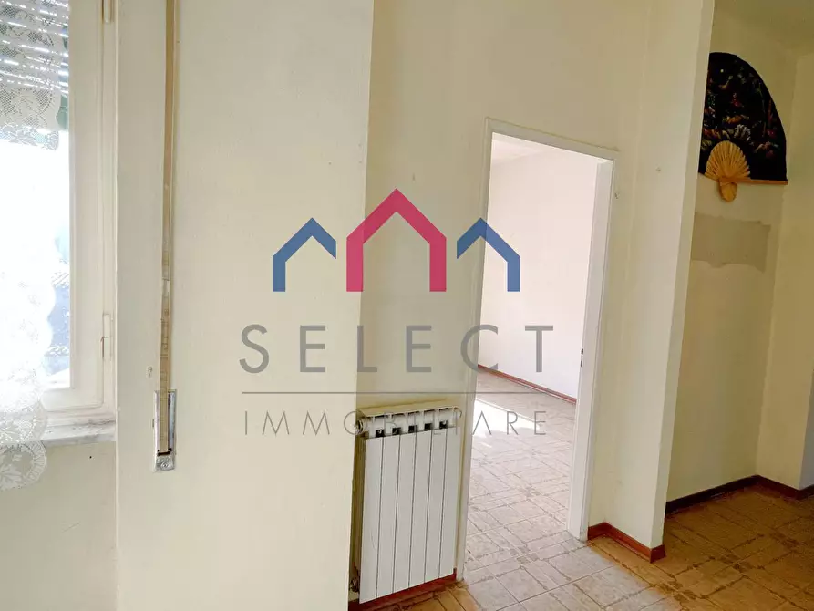 Immagine 4 di Appartamento in vendita  a Bagni Di Lucca