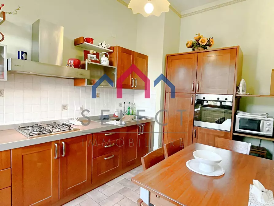 Immagine 12 di Appartamento in vendita  a Borgo A Mozzano