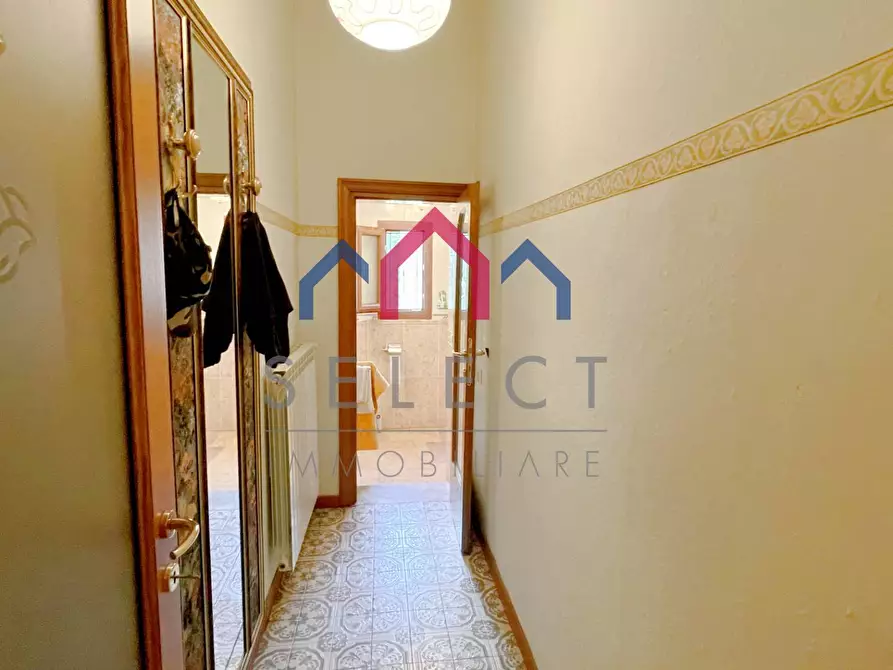 Immagine 28 di Appartamento in vendita  a Borgo A Mozzano