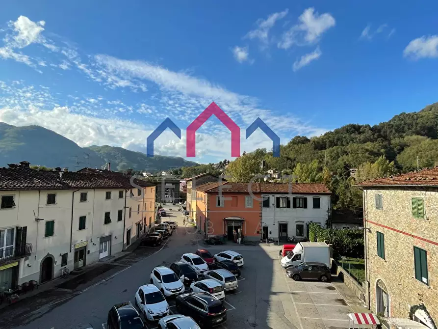 Immagine 48 di Appartamento in vendita  a Borgo A Mozzano