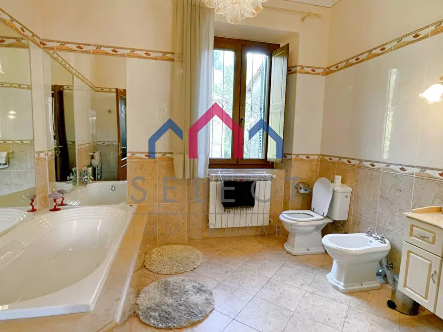 Immagine 20 di Appartamento in vendita  a Borgo A Mozzano