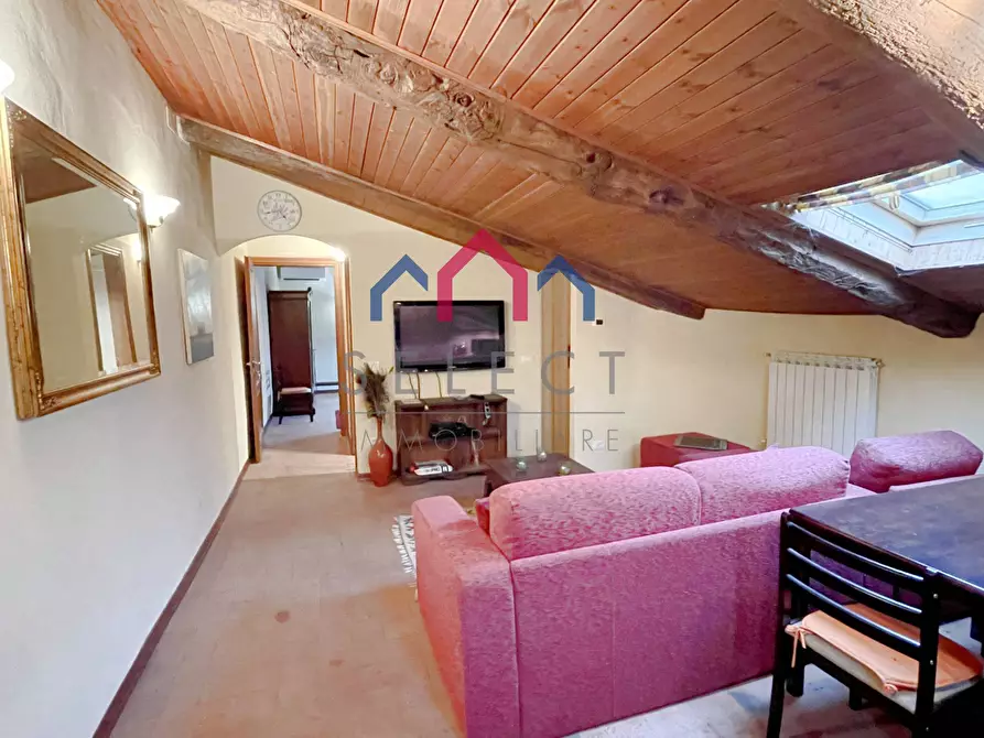 Immagine 37 di Appartamento in vendita  a Borgo A Mozzano