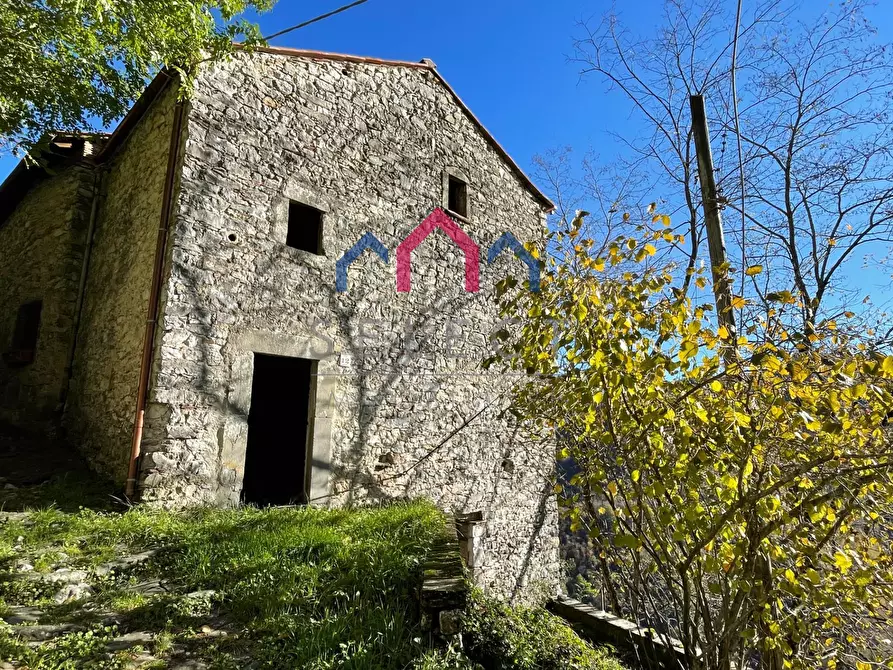 Immagine 7 di Casa semindipendente in vendita  a Bagni Di Lucca