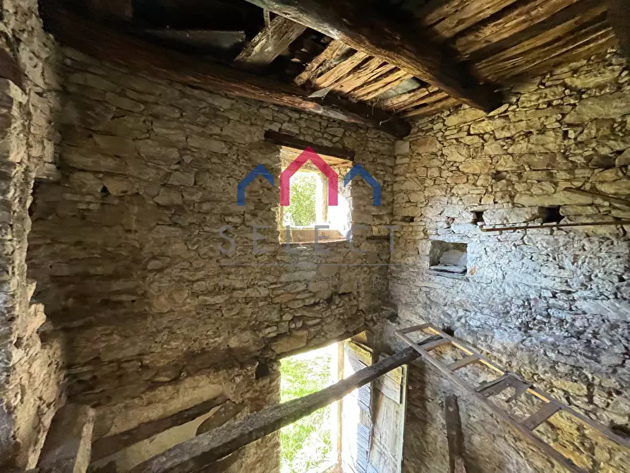 Immagine 17 di Casa semindipendente in vendita  a Bagni Di Lucca