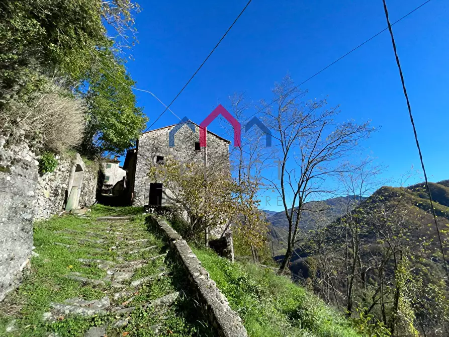 Immagine 33 di Casa semindipendente in vendita  a Bagni Di Lucca