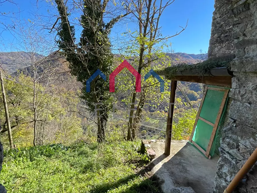 Immagine 50 di Terratetto in vendita  a Bagni Di Lucca