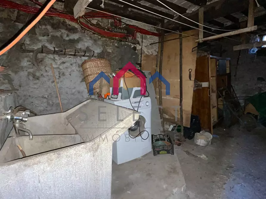 Immagine 36 di Terratetto in vendita  a Borgo A Mozzano