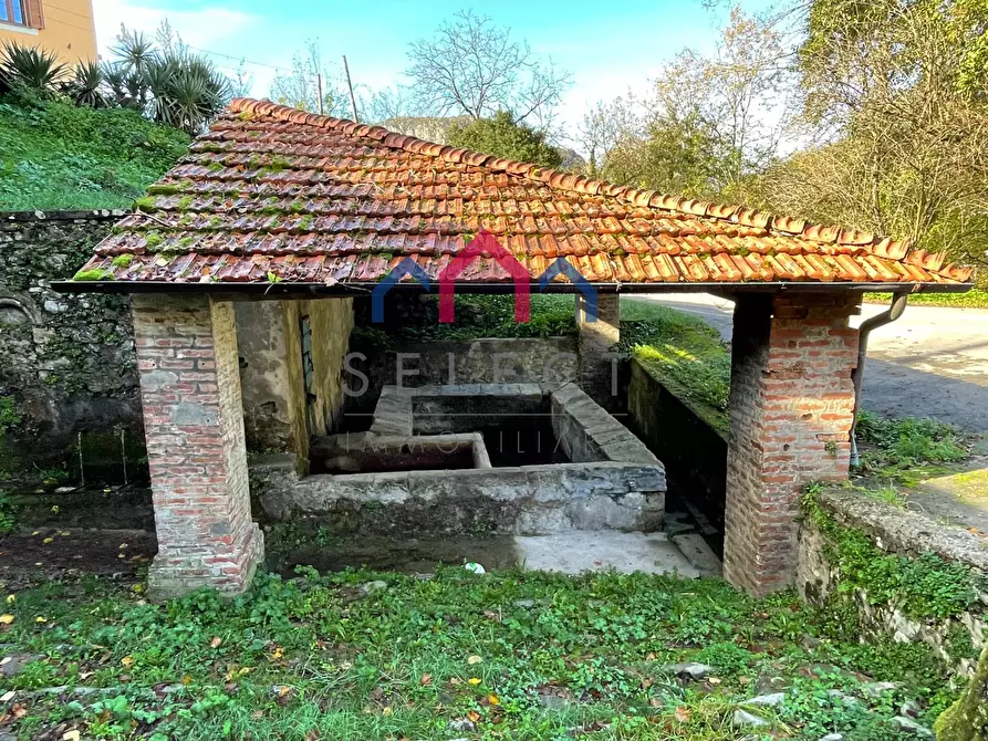 Immagine 41 di Terratetto in vendita  a Borgo A Mozzano