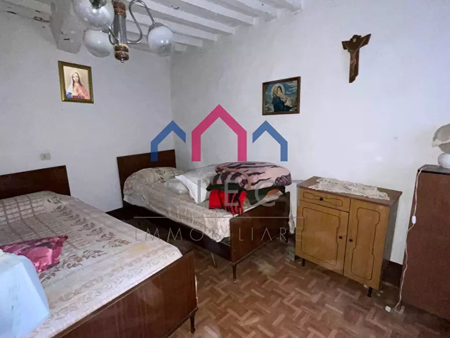 Immagine 27 di Terratetto in vendita  a Borgo A Mozzano