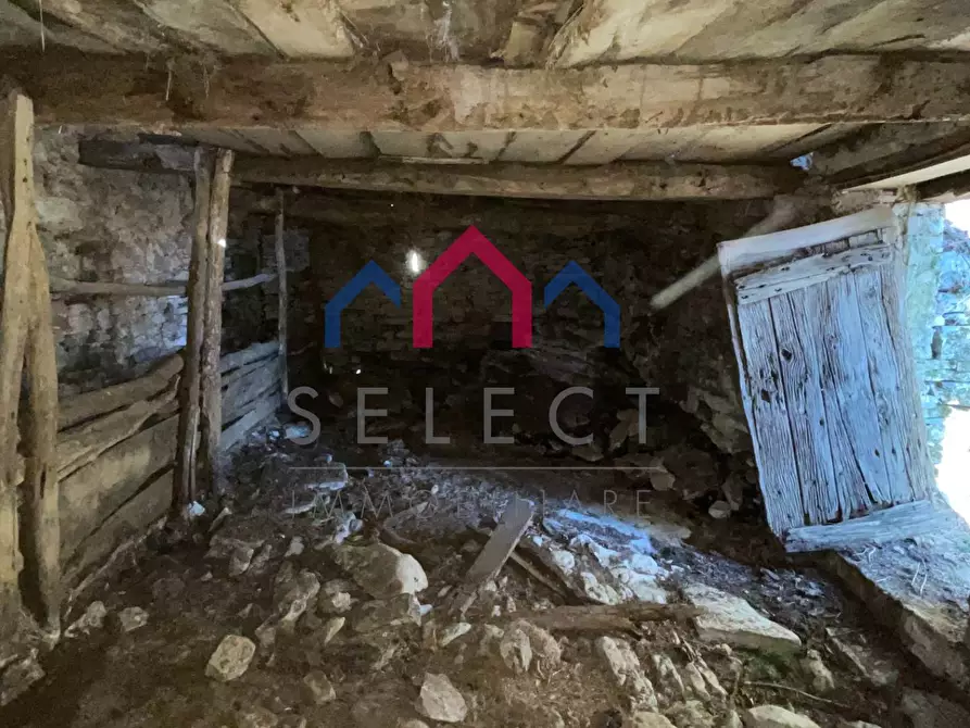 Immagine 42 di Rustico / casale in vendita  a Fabbriche Di Vergemoli