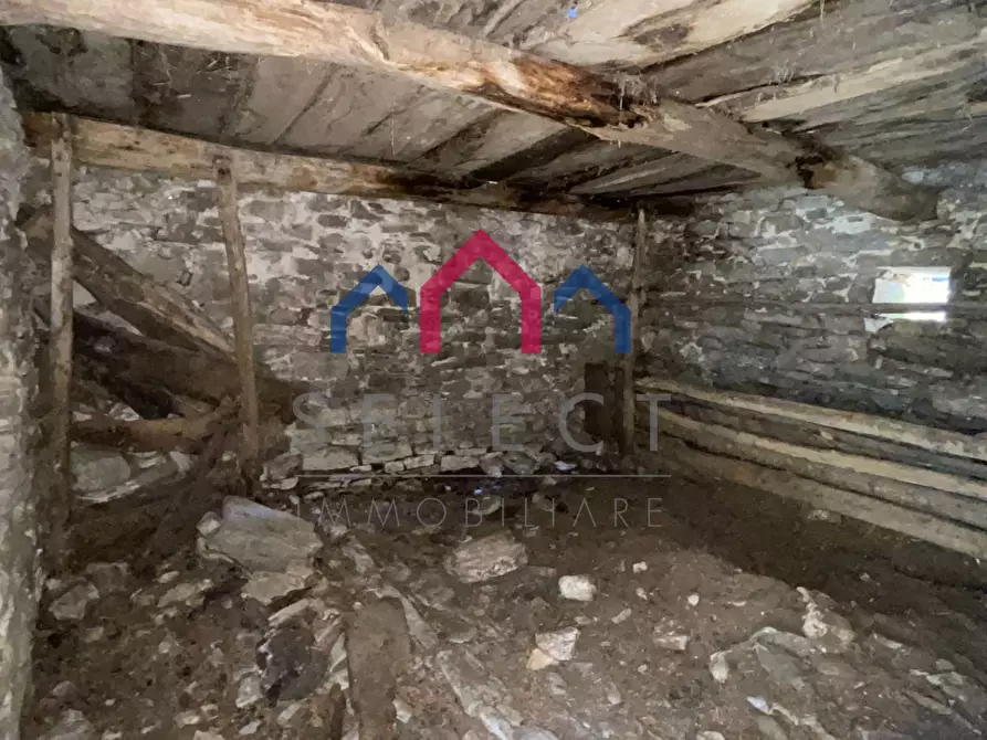 Immagine 41 di Rustico / casale in vendita  a Fabbriche Di Vergemoli