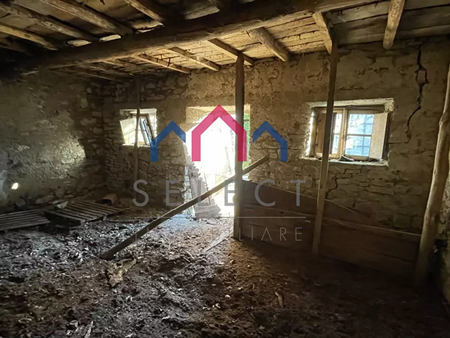 Immagine 57 di Rustico / casale in vendita  a Fabbriche Di Vergemoli