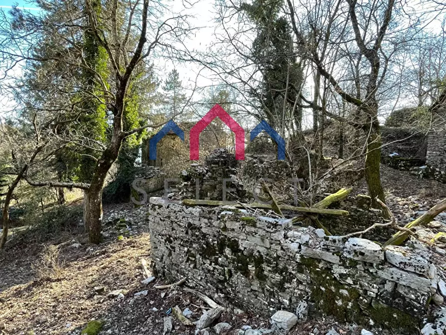 Immagine 49 di Rustico / casale in vendita  a Fabbriche Di Vergemoli