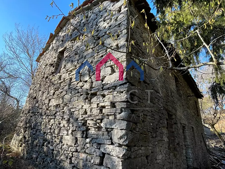 Immagine 43 di Rustico / casale in vendita  a Fabbriche Di Vergemoli