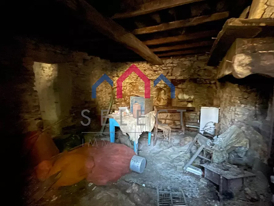 Immagine 42 di Rustico / casale in vendita  a Fabbriche Di Vergemoli