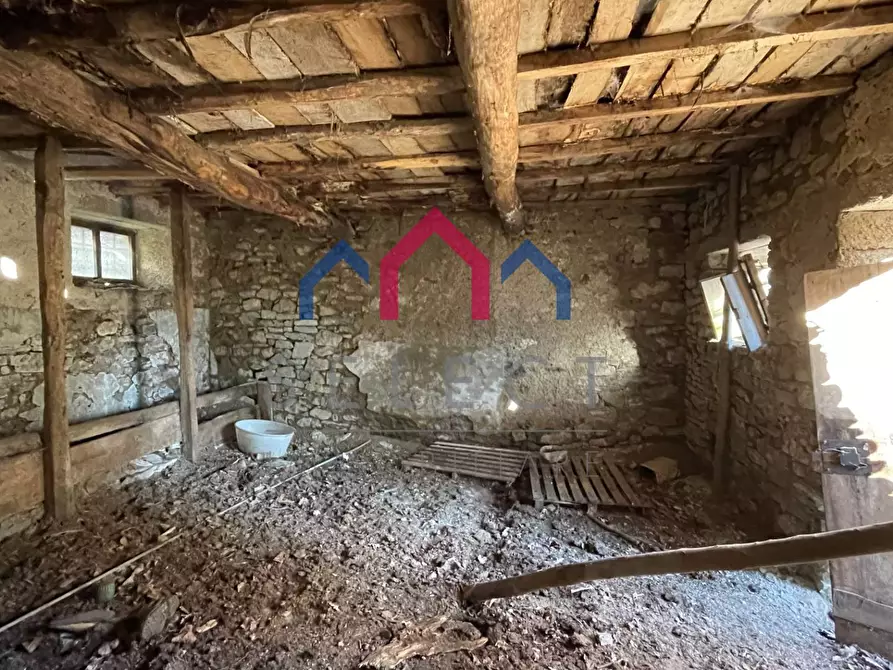 Immagine 56 di Rustico / casale in vendita  a Fabbriche Di Vergemoli