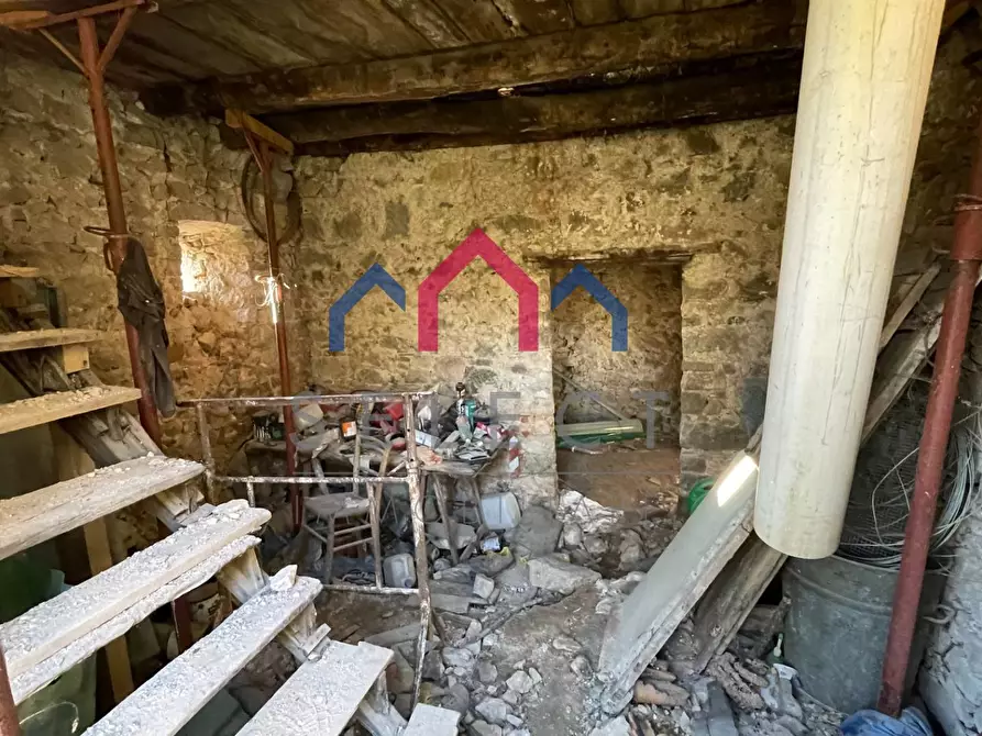 Immagine 19 di Terratetto in vendita  a Molazzana