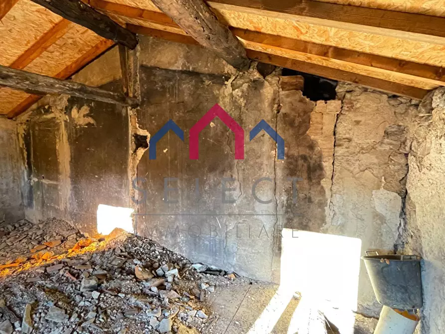 Immagine 33 di Terratetto in vendita  a Molazzana