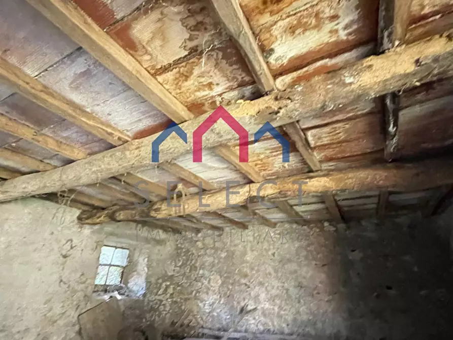 Immagine 28 di Rustico / casale in vendita  a Fabbriche Di Vergemoli