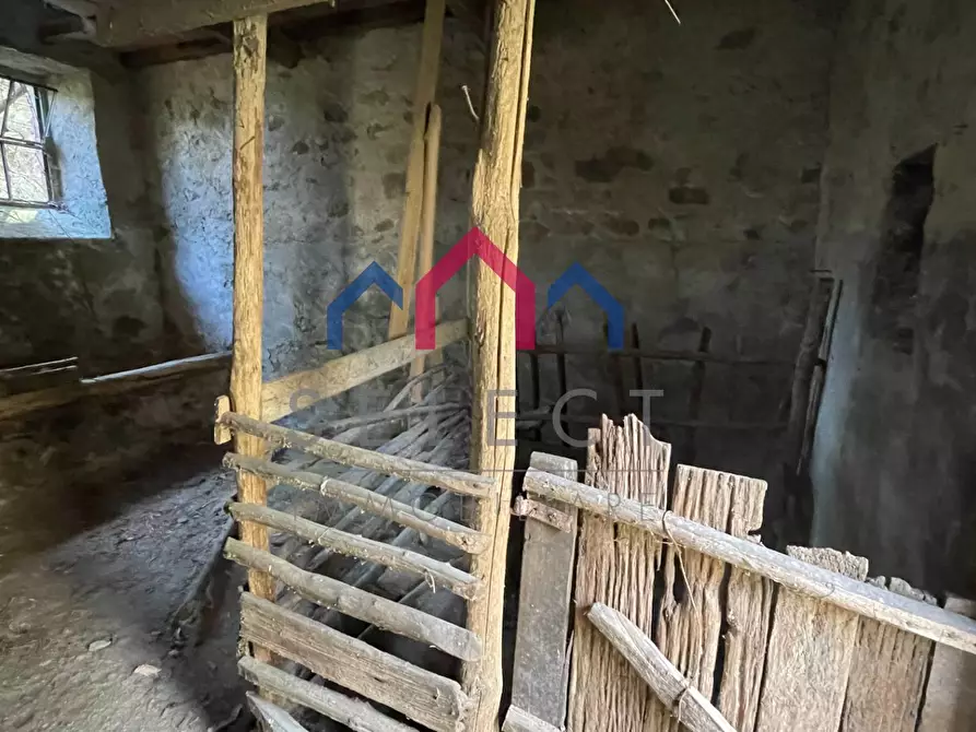 Immagine 22 di Rustico / casale in vendita  a Fabbriche Di Vergemoli