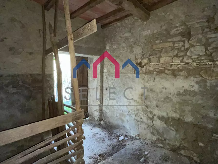 Immagine 28 di Rustico / casale in vendita  a Fabbriche Di Vergemoli