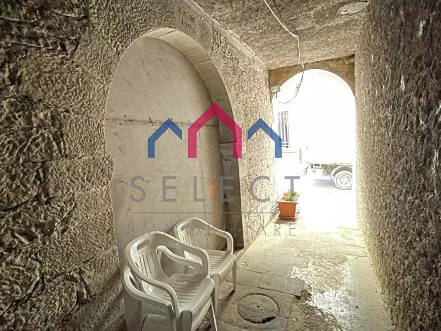 Immagine 8 di Palazzo in vendita  a Borgo A Mozzano