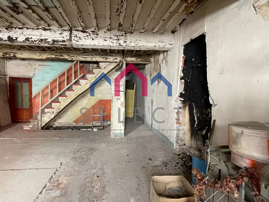 Immagine 53 di Palazzo in vendita  a Borgo A Mozzano