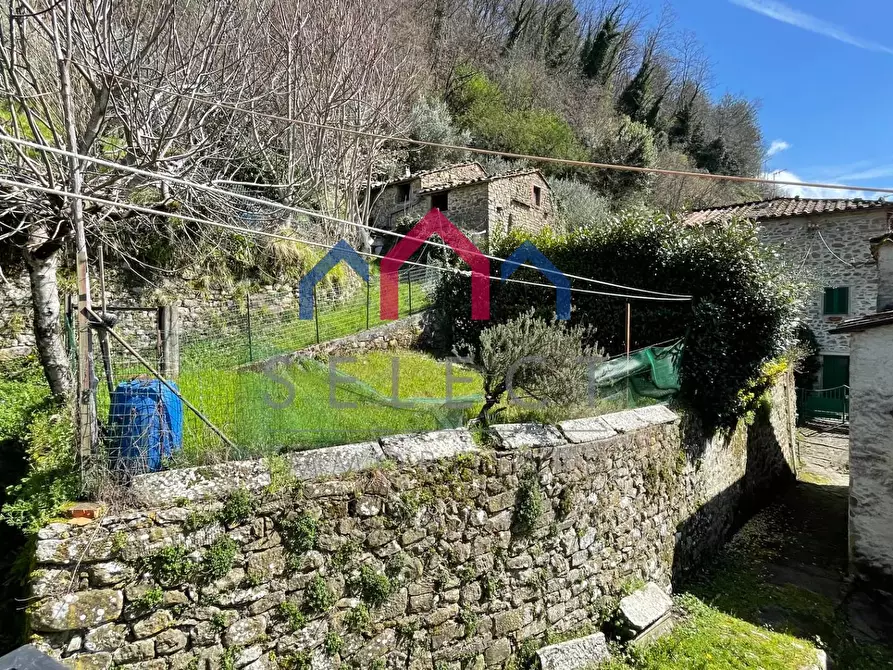 Immagine 26 di Appartamento in vendita  a Bagni Di Lucca