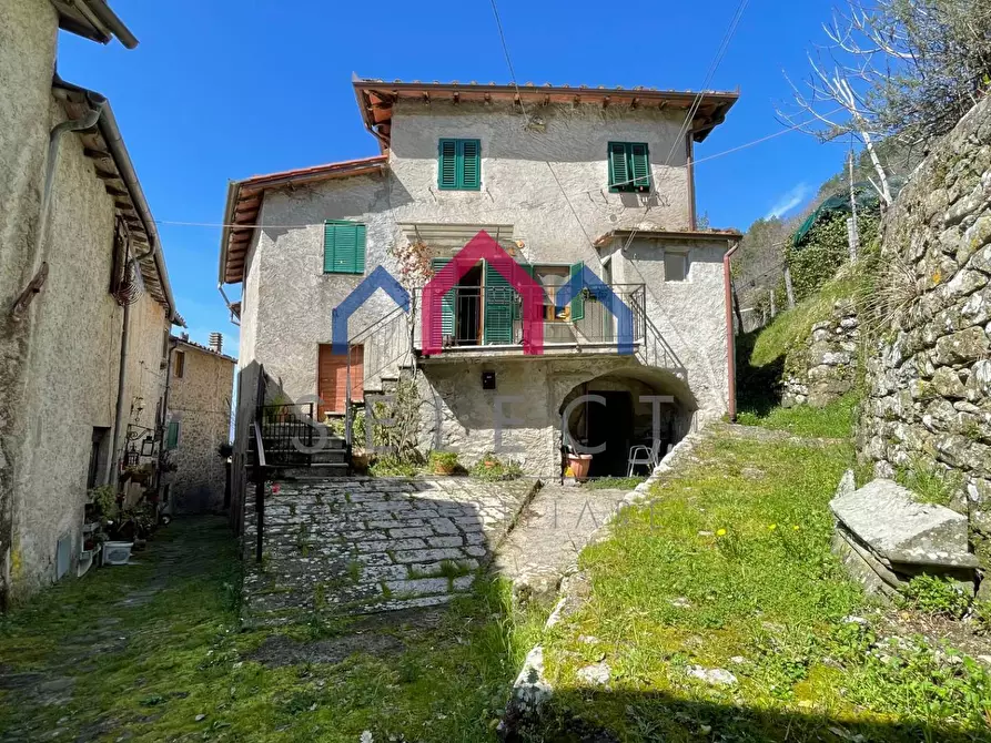 Immagine 1 di Appartamento in vendita  a Bagni Di Lucca