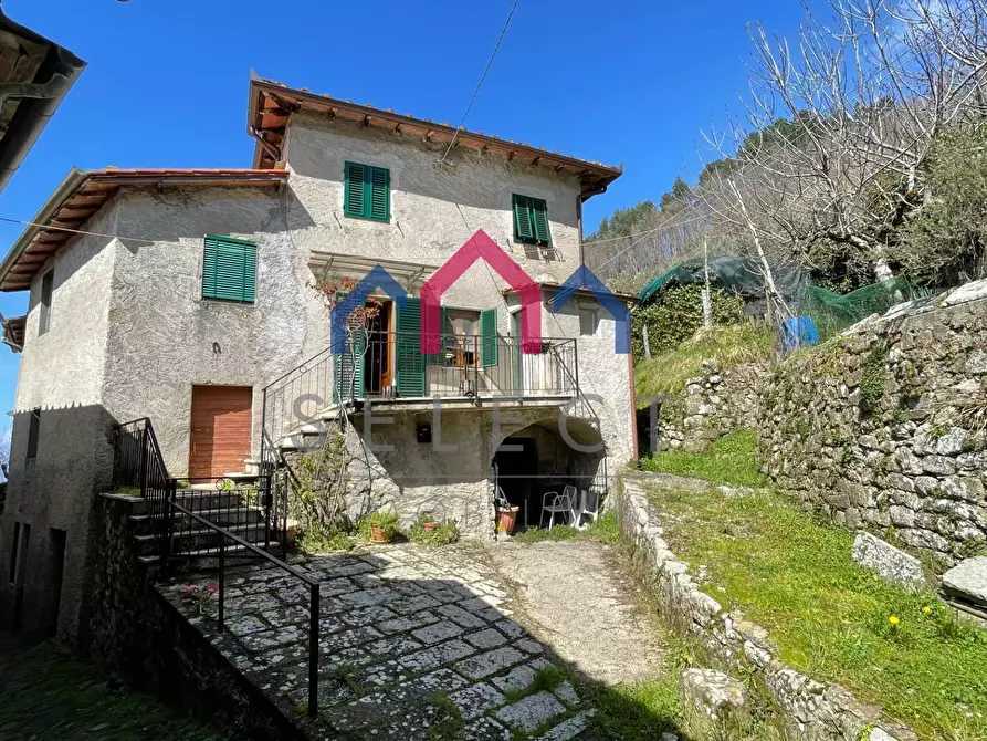 Immagine 3 di Appartamento in vendita  a Bagni Di Lucca