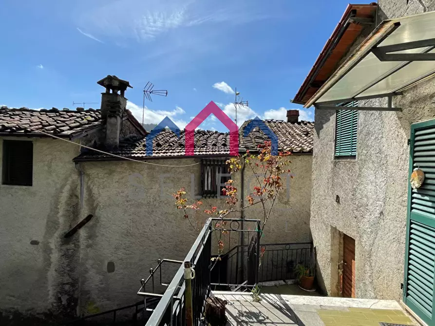 Immagine 21 di Appartamento in vendita  a Bagni Di Lucca