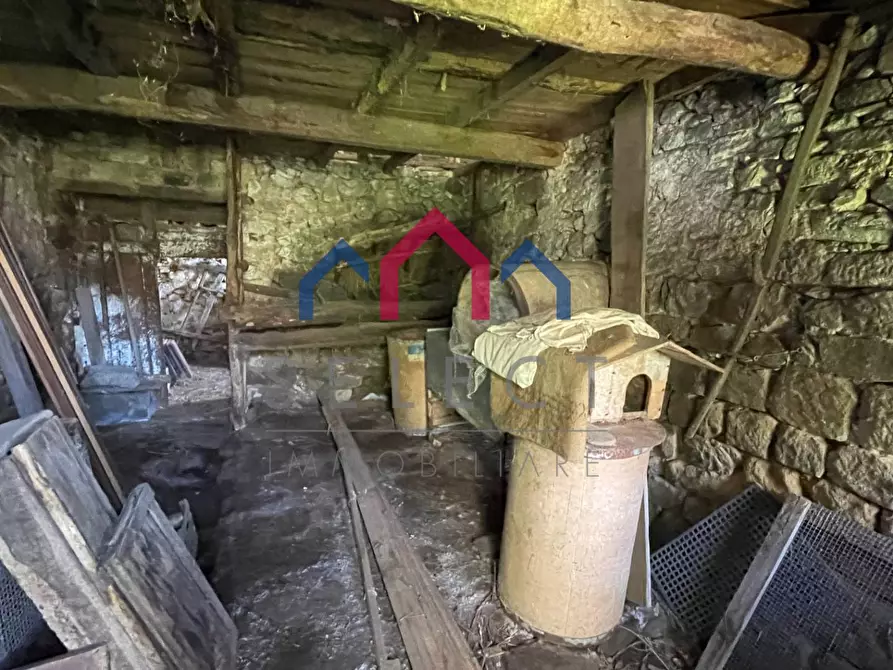 Immagine 42 di Appartamento in vendita  a Bagni Di Lucca