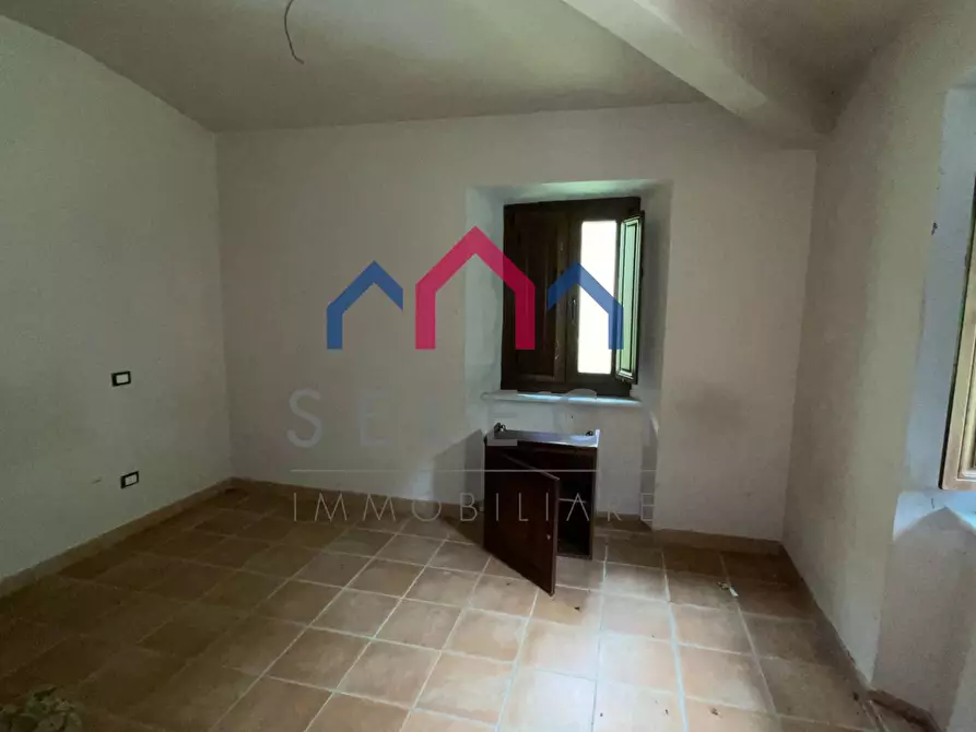 Immagine 67 di Agriturismo in vendita  a Gallicano