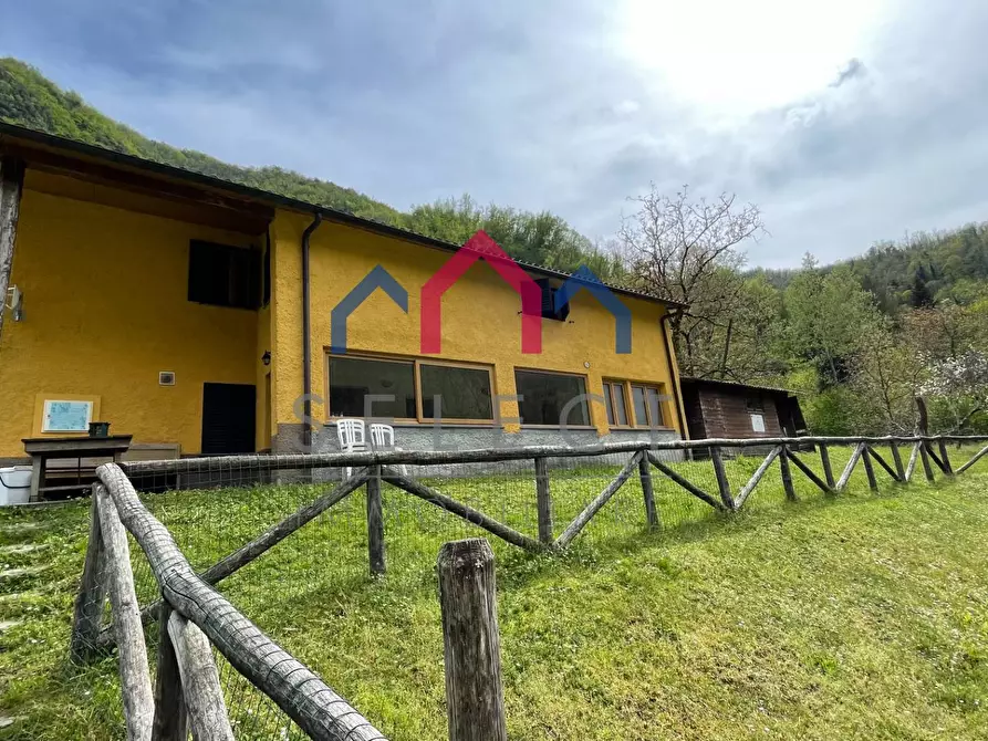 Immagine 14 di Agriturismo in vendita  a Gallicano