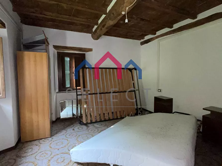 Immagine 65 di Agriturismo in vendita  a Gallicano