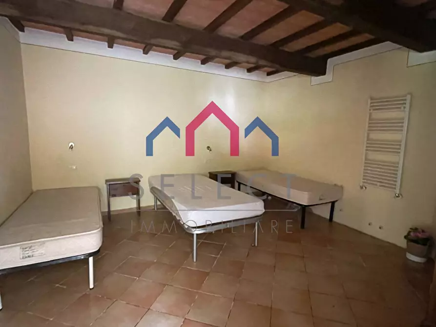 Immagine 51 di Agriturismo in vendita  a Gallicano