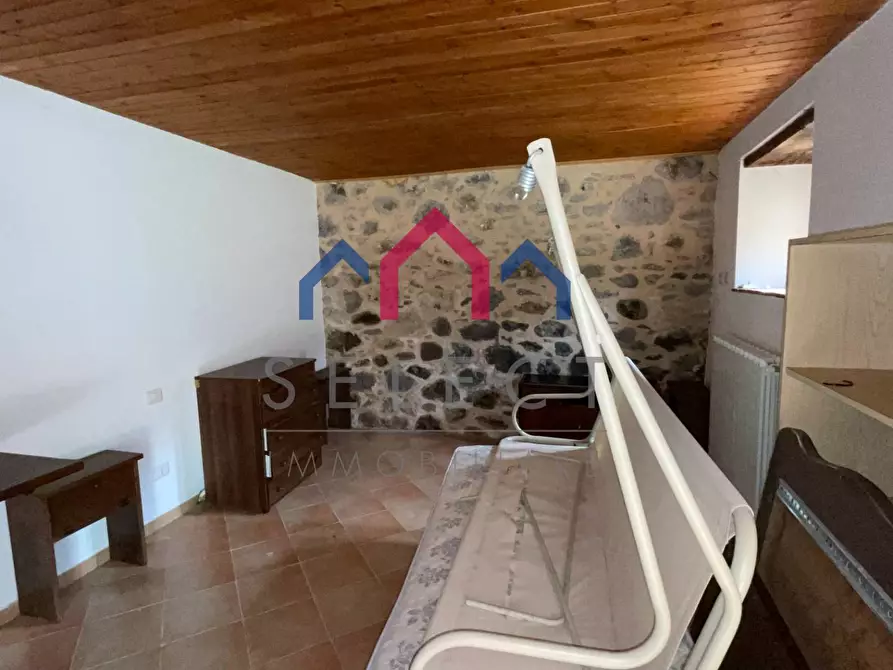 Immagine 63 di Agriturismo in vendita  a Gallicano