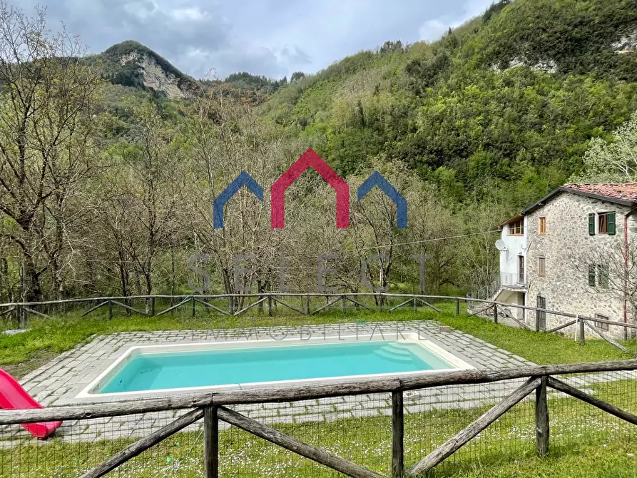 Immagine 26 di Agriturismo in vendita  a Gallicano