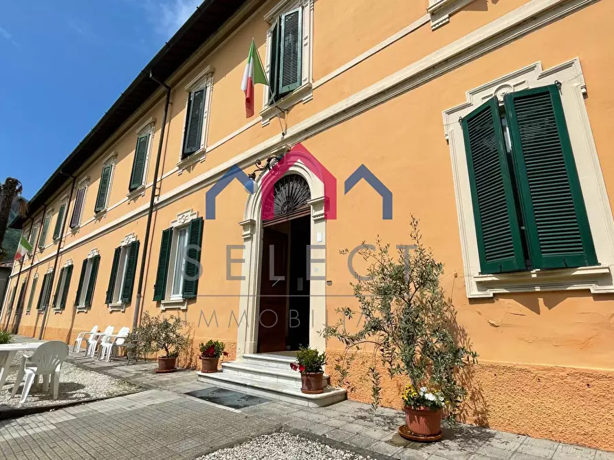 Immagine 1 di Albergo/B&B/Residence in vendita  a Barga