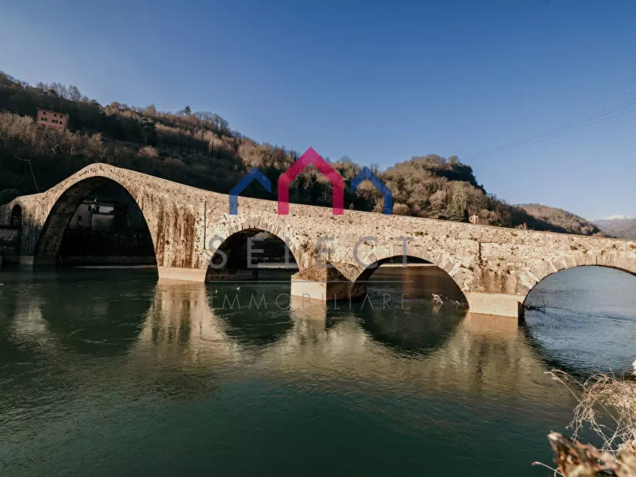 Immagine 2 di Terreno residenziale in vendita  a Borgo A Mozzano