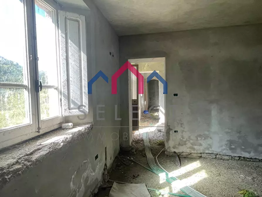 Immagine 24 di Rustico / casale in vendita  a Minucciano