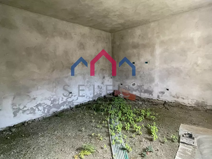 Immagine 22 di Rustico / casale in vendita  a Minucciano