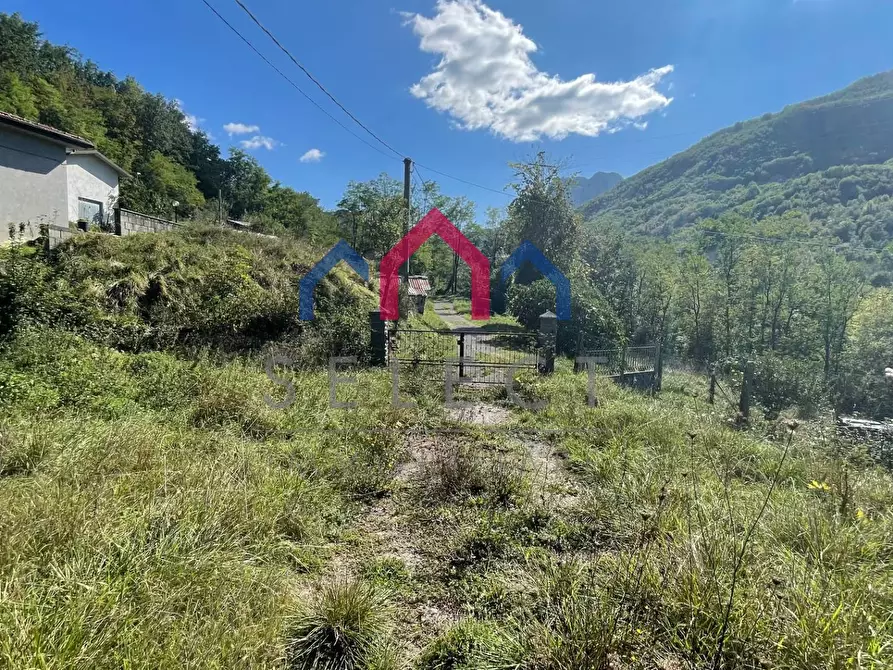 Immagine 9 di Rustico / casale in vendita  a Minucciano