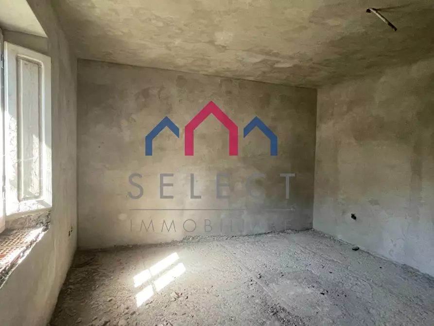 Immagine 39 di Rustico / casale in vendita  a Minucciano