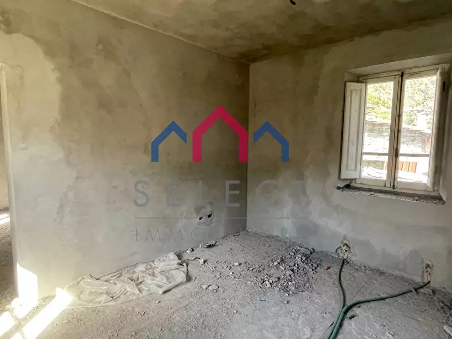 Immagine 36 di Rustico / casale in vendita  a Minucciano