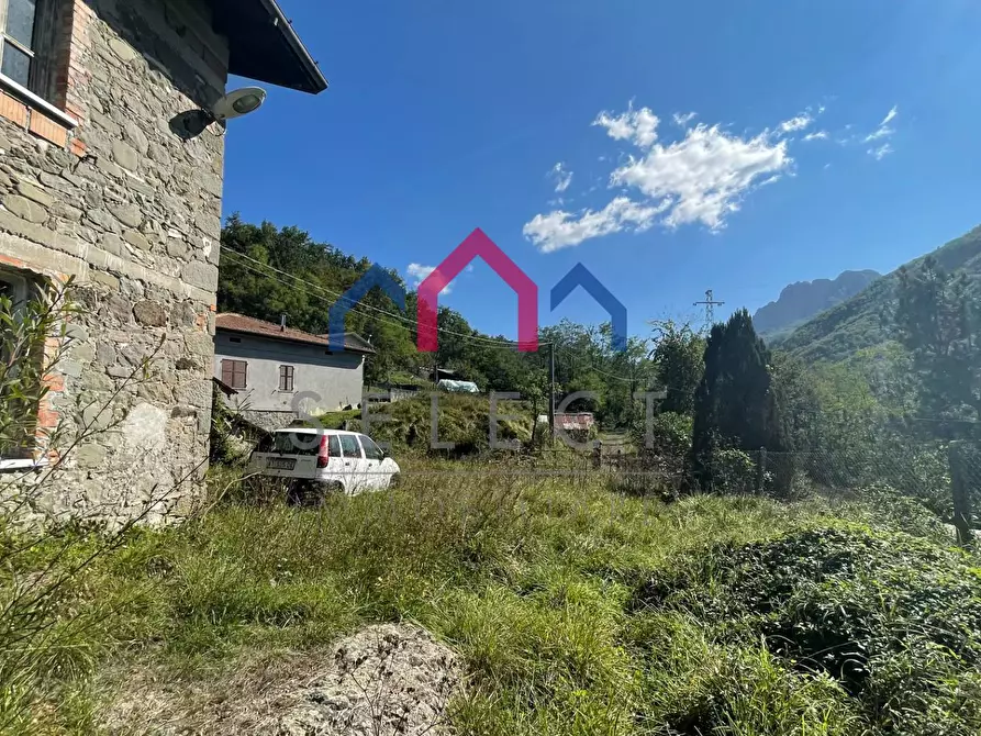 Immagine 53 di Rustico / casale in vendita  a Minucciano