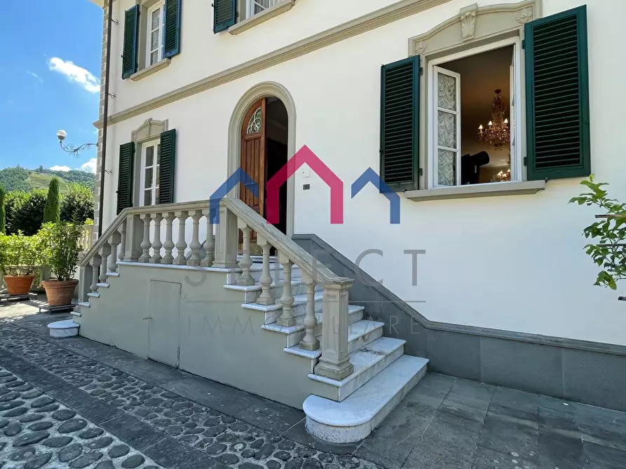 Immagine 8 di Villa in vendita  a Bagni Di Lucca