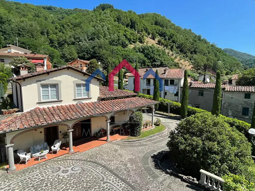 Immagine 70 di Villa in vendita  a Bagni Di Lucca